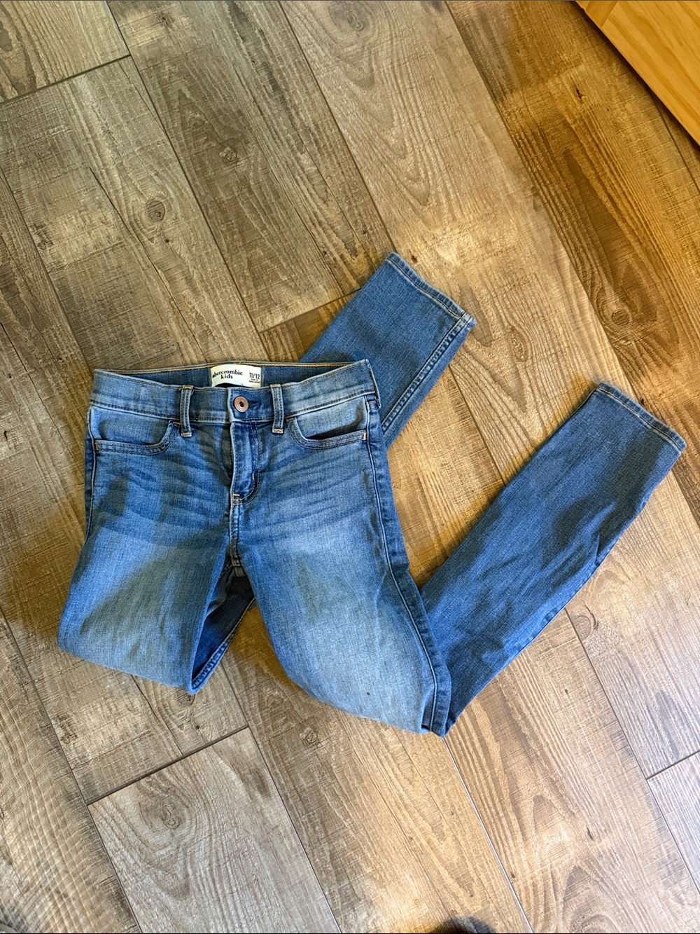 Kids Abercrombie jeans
